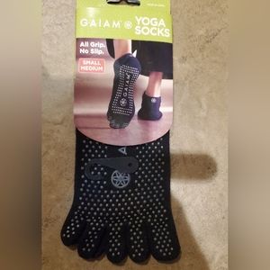 Gaiam Yoga Socks with grips. Small/Medium with tags. Black.